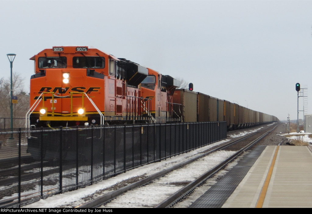 BNSF 9025 East